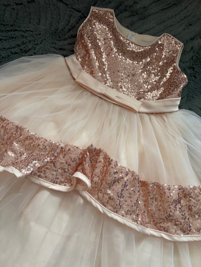 Robe de fête  6ans - photo numéro 3