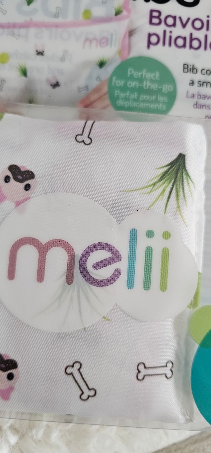 Lot de 2 bavoirs imperméable Melii Neufs - photo numéro 3