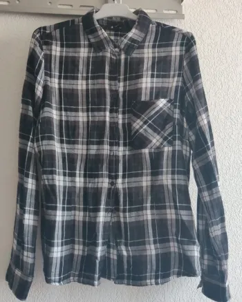 Chemise à carreaux