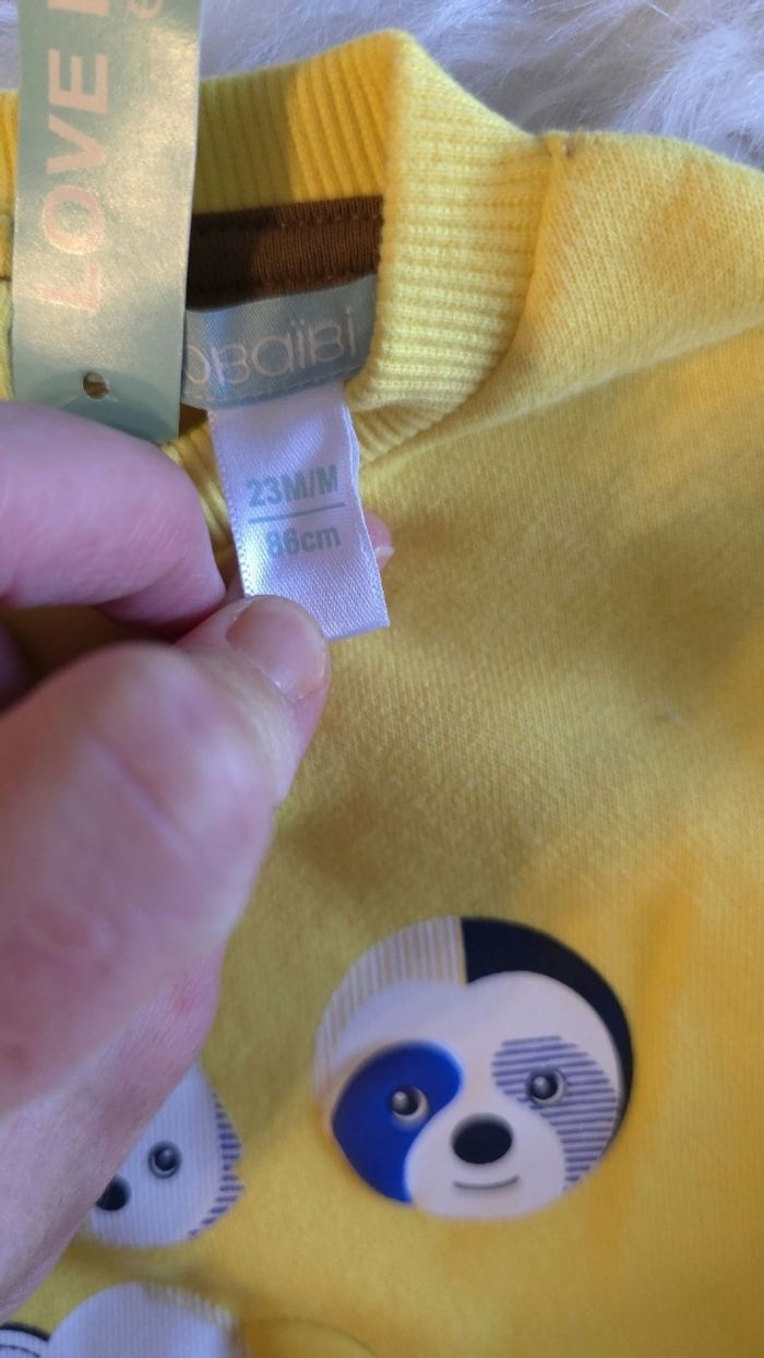 Neufs (non portés) 🏷🏷🤩😍💙 superbe ensemble sweat et jeans souple 23/24 mois garçon 💙😍🤩 - photo numéro 4