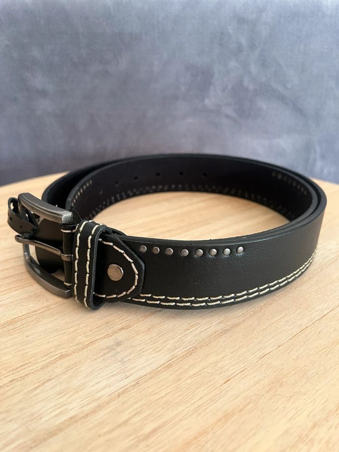 Ceinture neuve avec étiquette véritable cuir 105cm - photo numéro 2