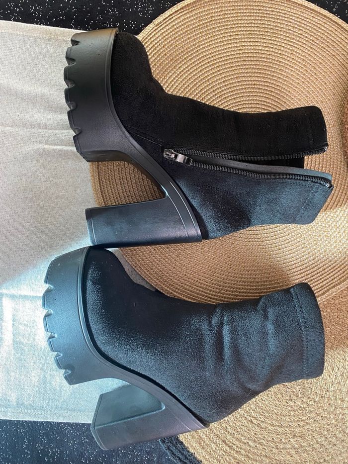 Bottines à talon taille 37 - photo numéro 2
