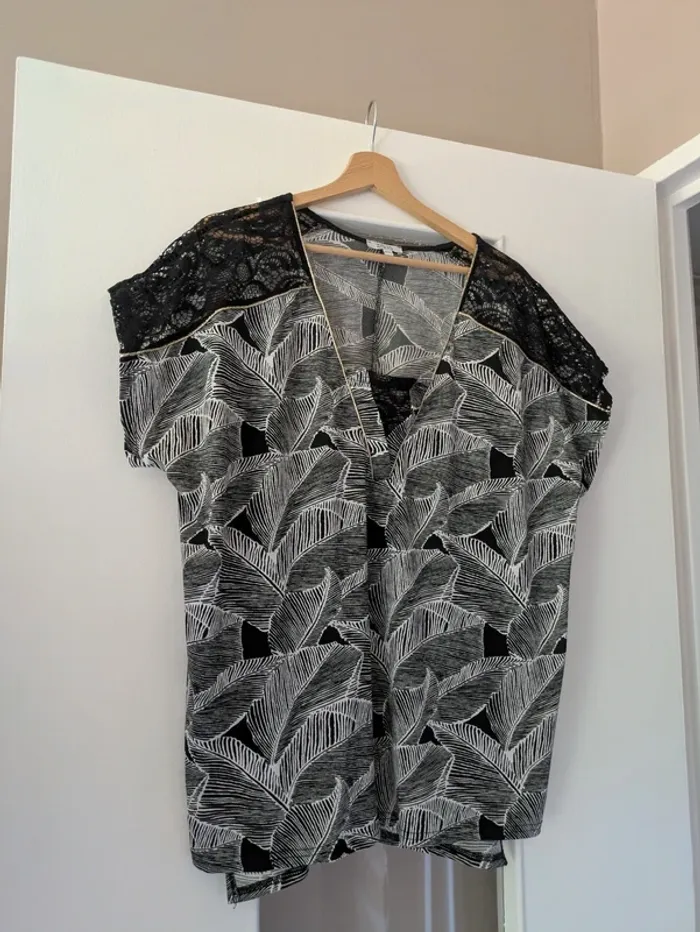 Magnifique haut blouse femme noir et blanc Modavista taille 46/48