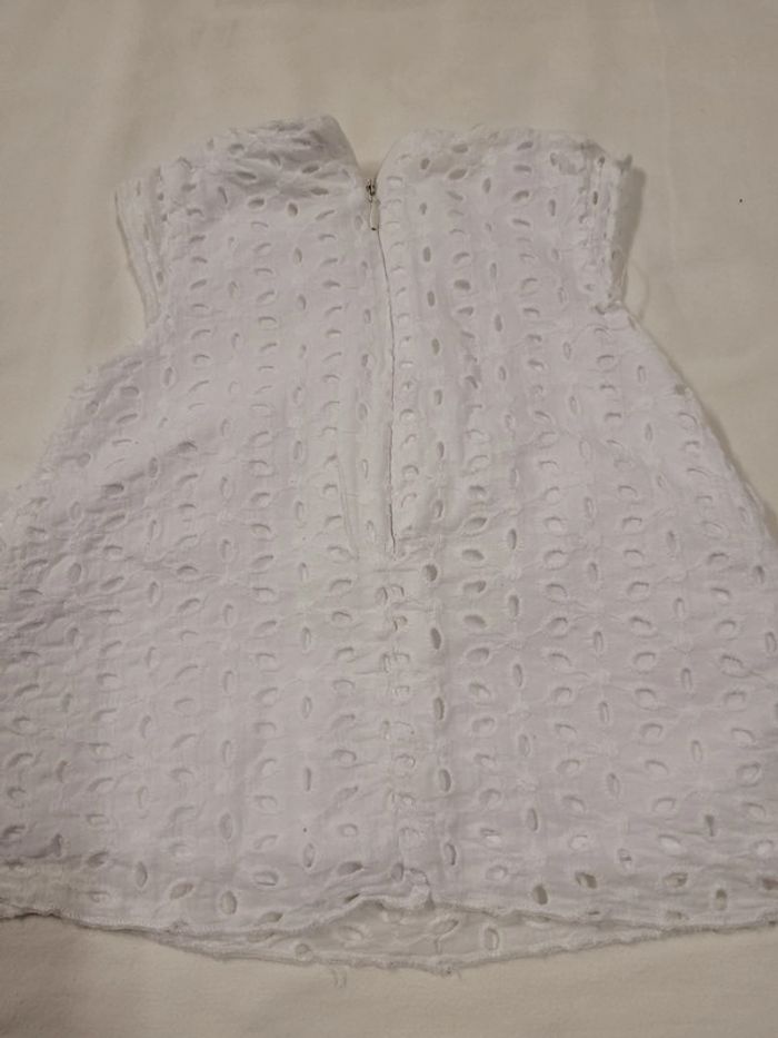 T-shirt dentelle sans manche 24mois - photo numéro 3