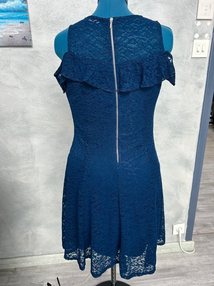 Robe ajustée et évasée - photo numéro 3