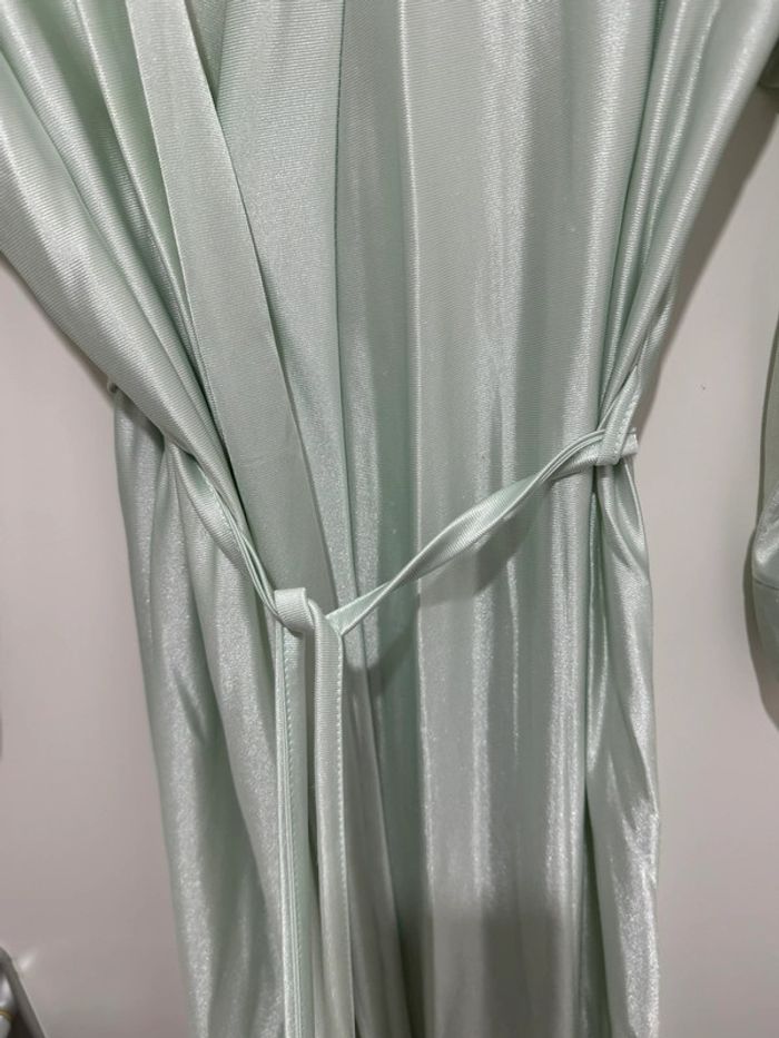 Peignoir satiné - photo numéro 3
