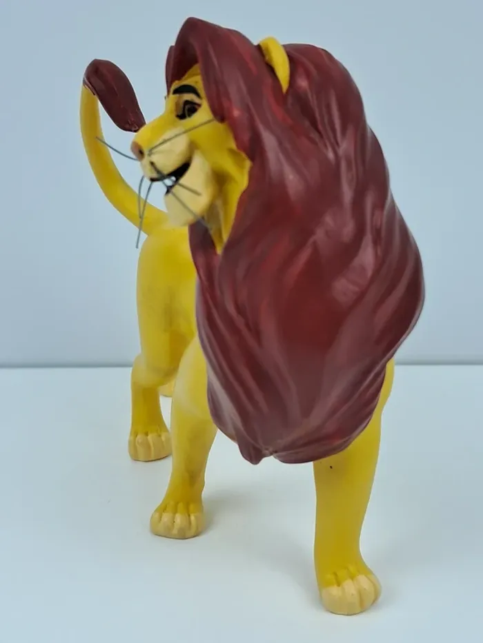 Figurine Simba du Roi Lion de Walt Disney - photo numéro 2