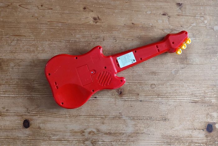 Guitare électronique jouet pour enfant - musicale et interactive - photo numéro 2