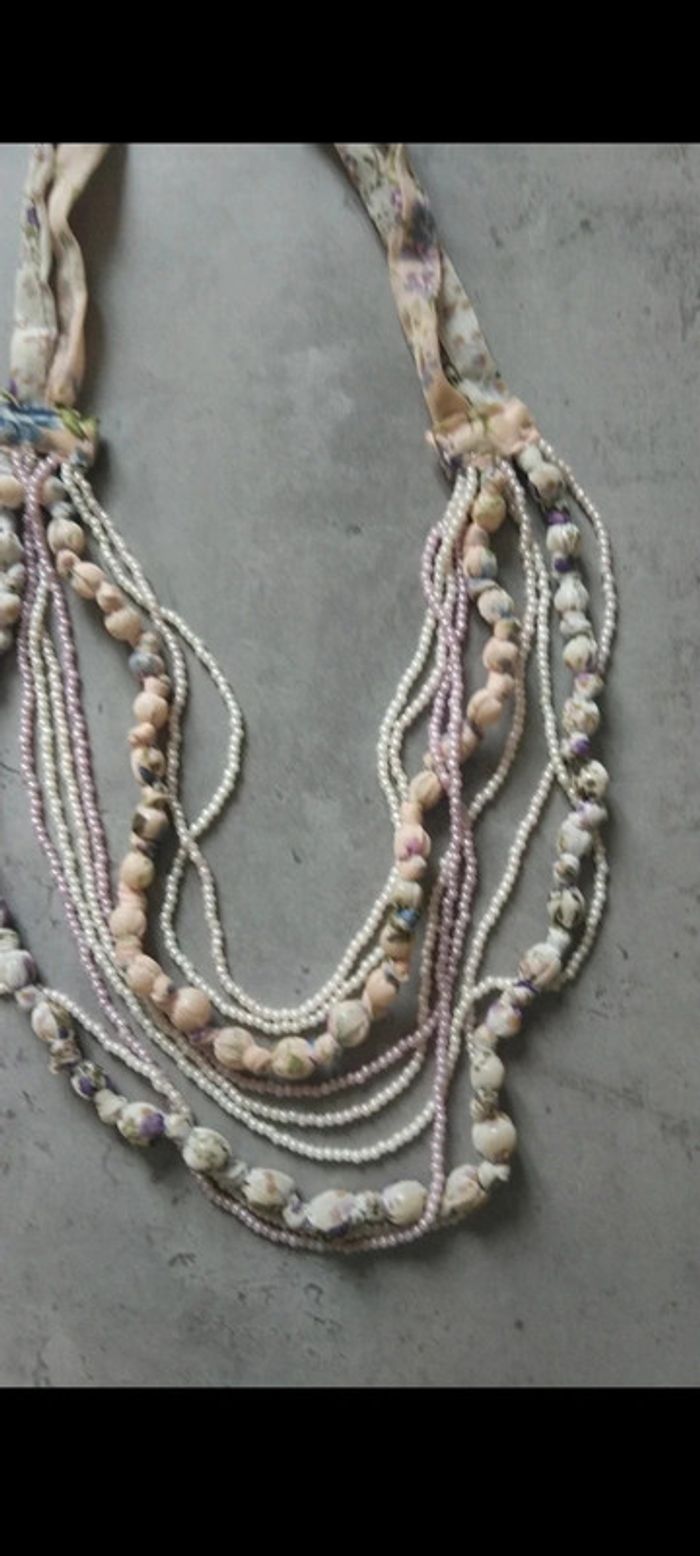 Collier en excellent état - photo numéro 2