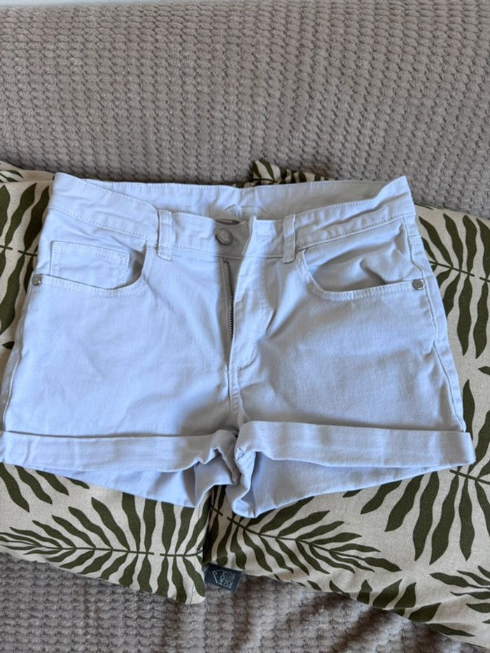 Short blanc