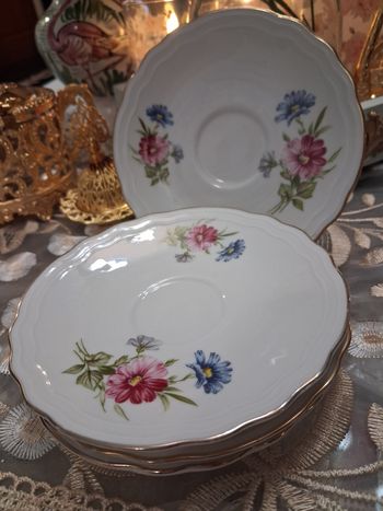 🌸Lot de 4 soucoupes Arco véritable porcelaine de luxe🌸