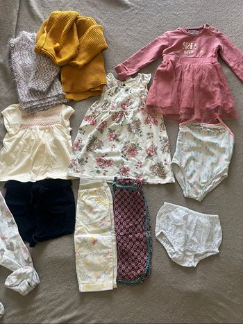 Lot vêtements bébé fille Taille 9 mois