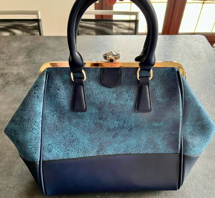 Sac à main bleu nuit