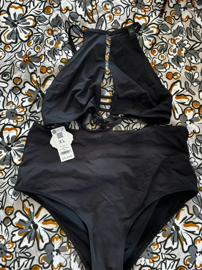 Maillot de bain 1 pièce  neuf undiz taille Xl - photo numéro 2