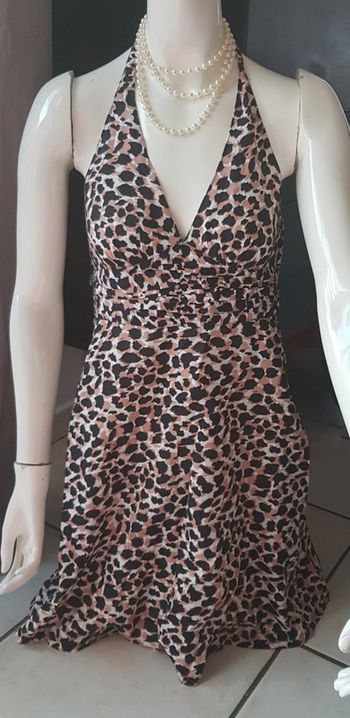 Robe dos nu style pin up