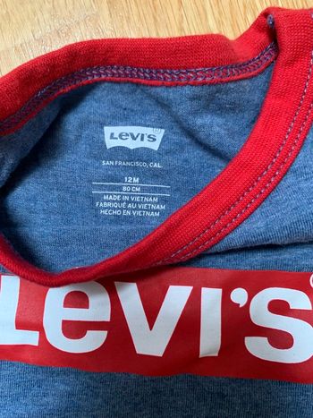 t-shirt Levi's