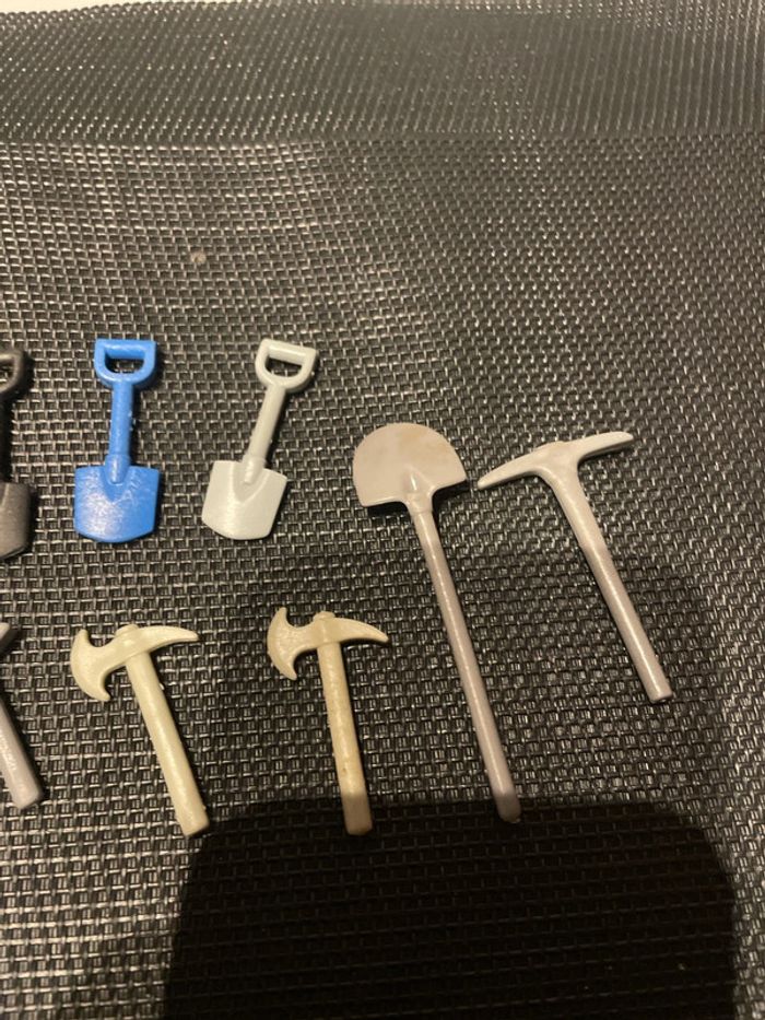 Playmobil lot outils pelles pioches marteaux haches jardin chantier ouvriers accessoires - photo numéro 7