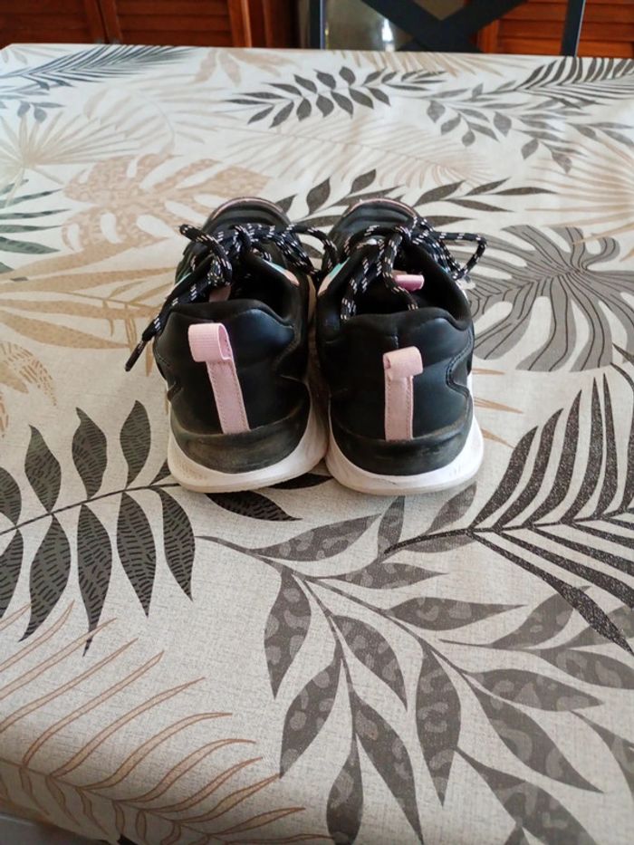 Basket noires roses bleues filles Liberto 35 - photo numéro 3
