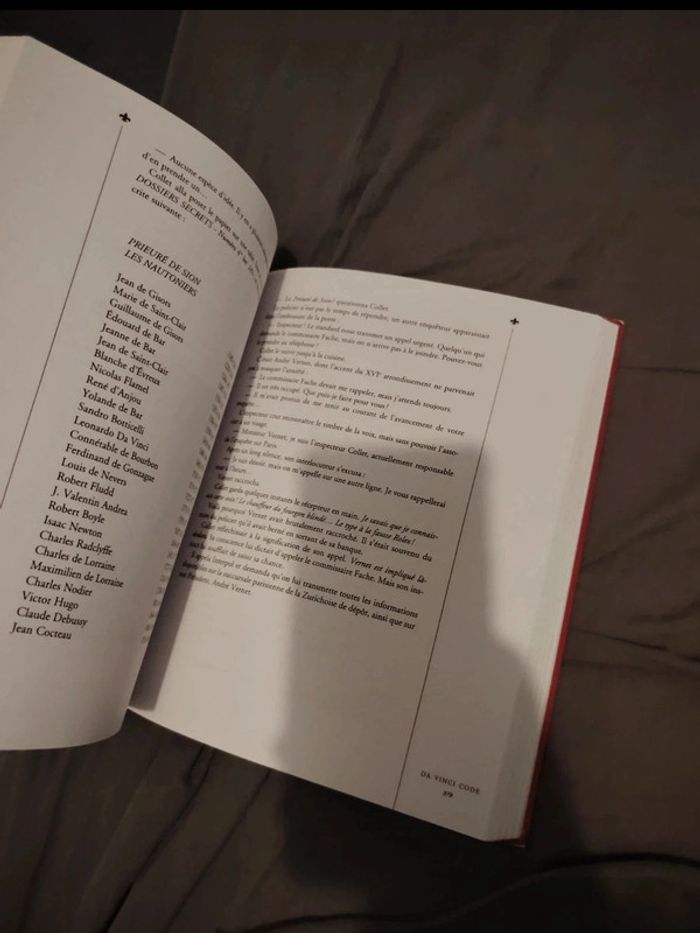Gros livre Da vinci code - photo numéro 5