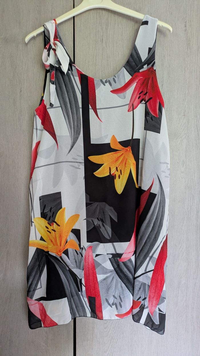 Robe fleurie - photo numéro 4