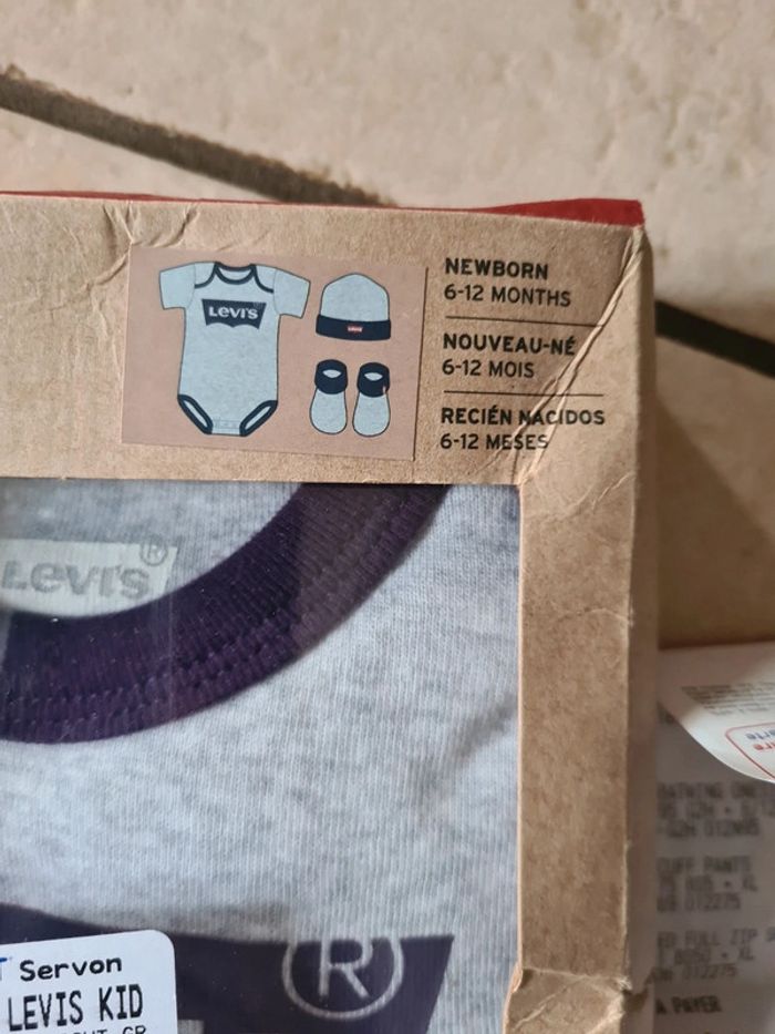 Cadeau naissance levi's - photo numéro 3
