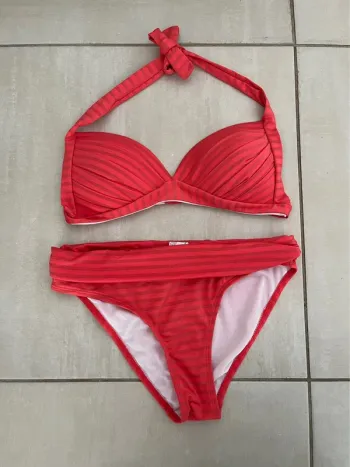 Maillot de bain 2 pièce corail et doré taille M 38