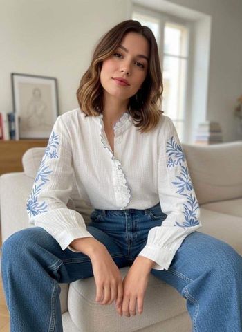 Chemisier blanc brodée bleu taille L