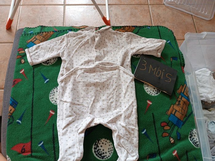 Pyjama garçon 3 MOIS - photo numéro 2