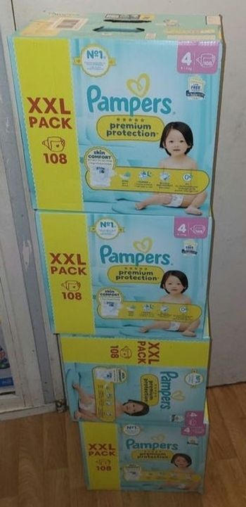 Couches pampers premium protection T4 