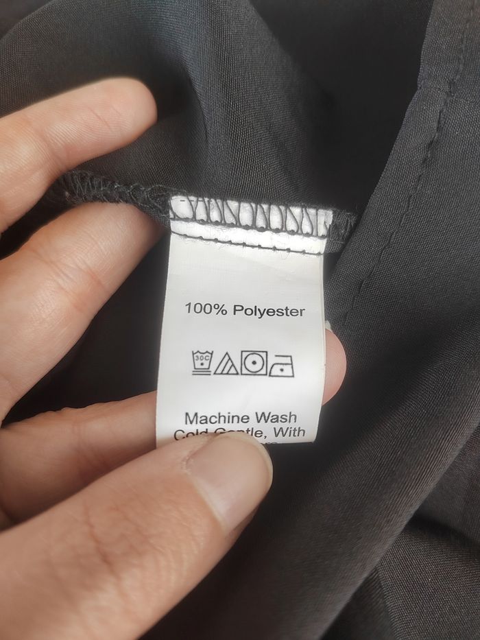 Chemise Noire Satinée shein – Effet Satin Chic – Taille 40/42 – État Impeccable - photo numéro 8