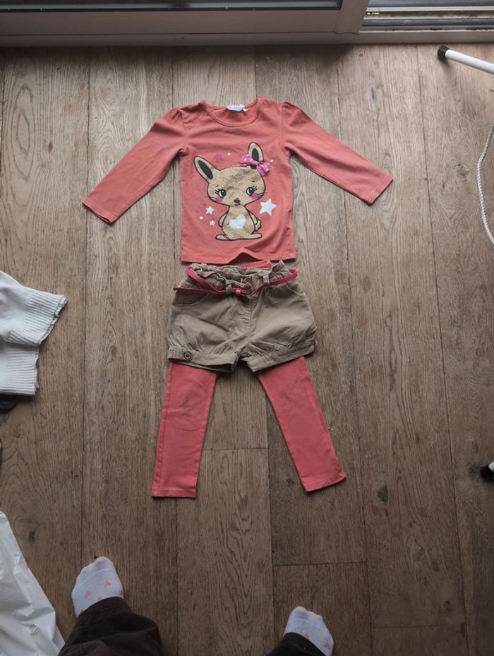 Ensemble short/t-shirt/legging corail lapin Doré 3 ans