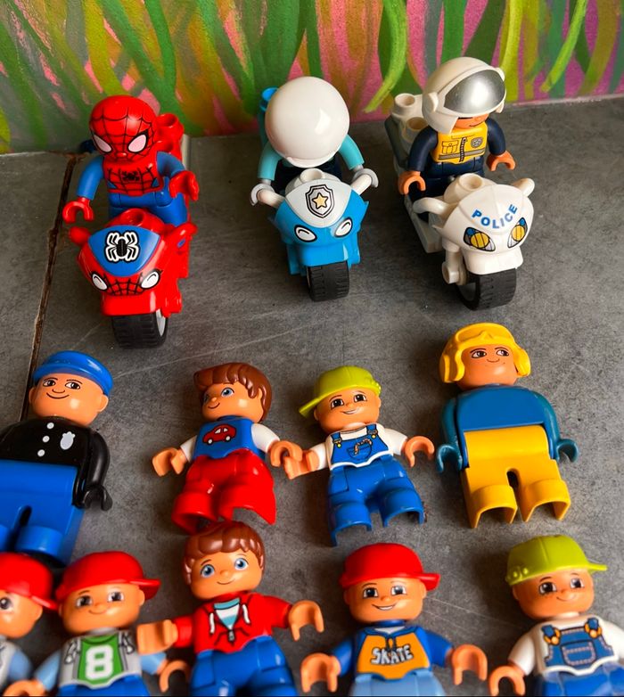 Personnage lego Duplo - photo numéro 6