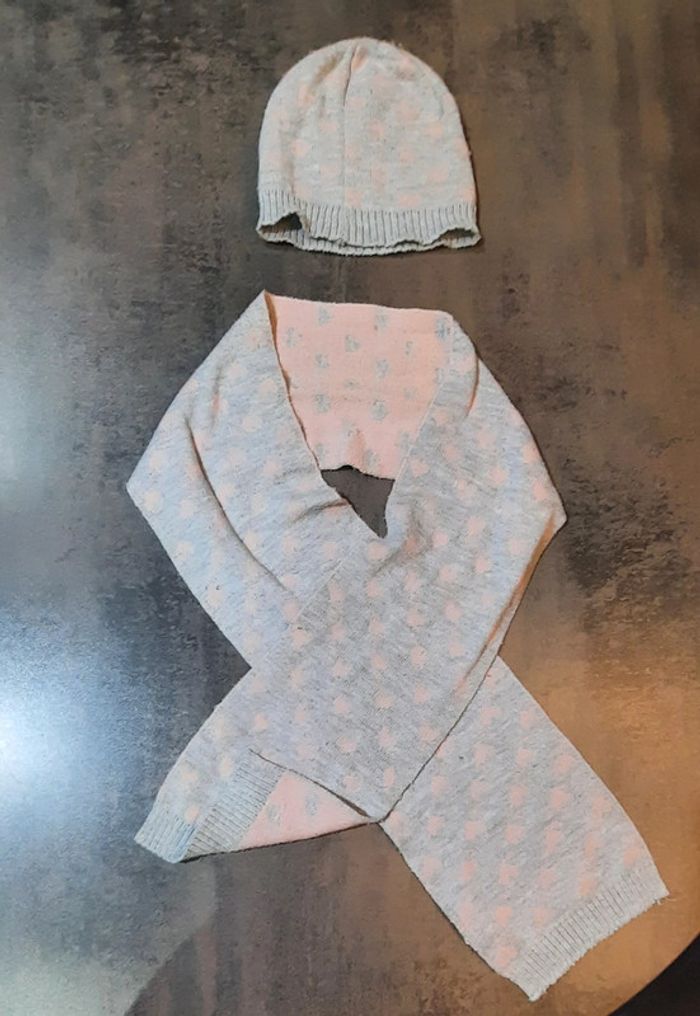 Ensemble bonnet et écharpe fille