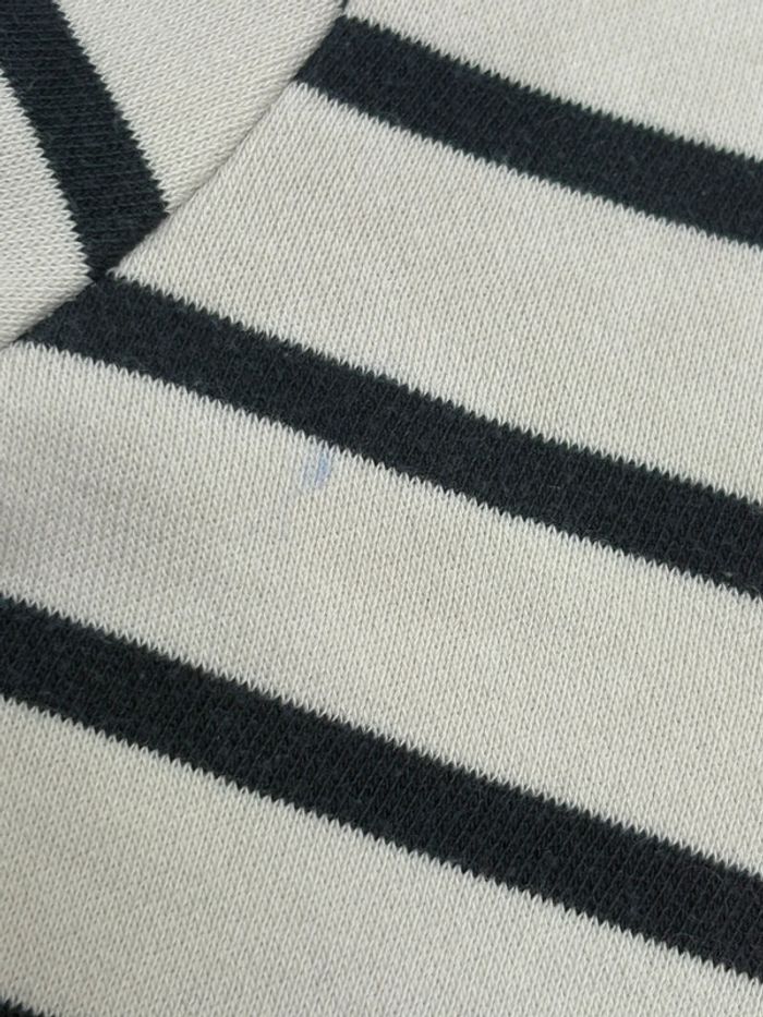 Pull ligné avec cœur rouge à paillettes « you are here » - photo numéro 5