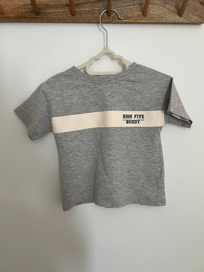 T-shirt university Zara 9-12 mois 80cm - photo numéro 2