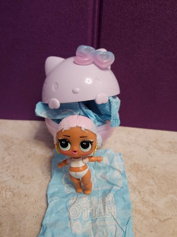 Lol surprise Hello kitty 50ans limité neuf