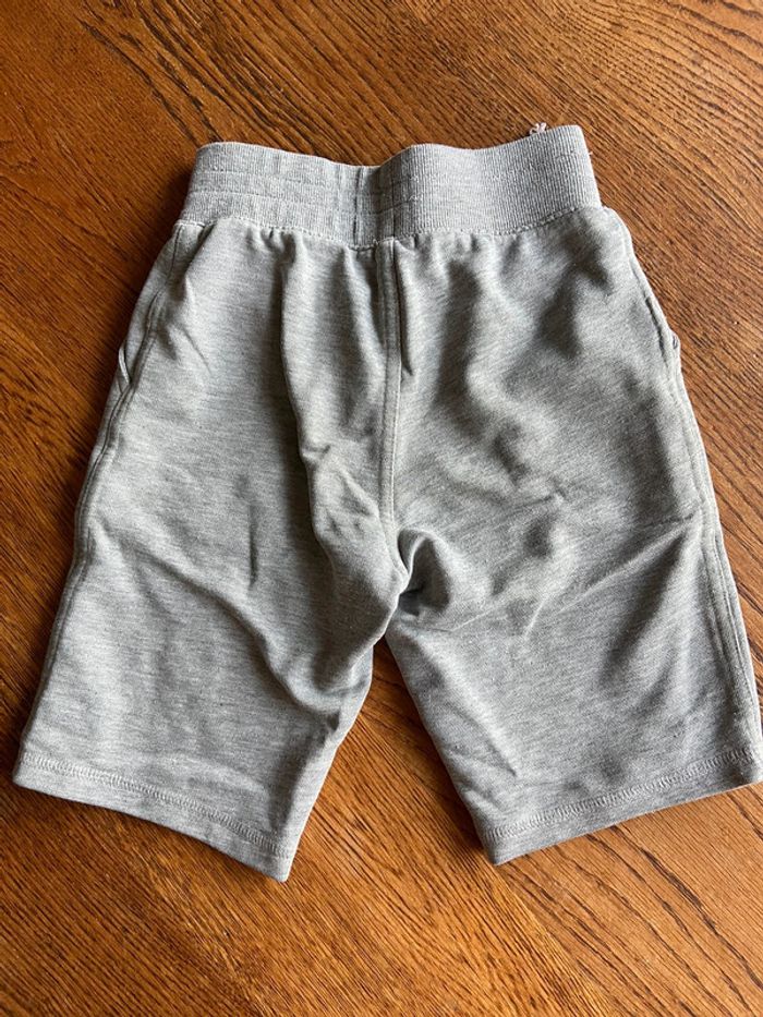 Short sport garçon 8 ans - photo numéro 2