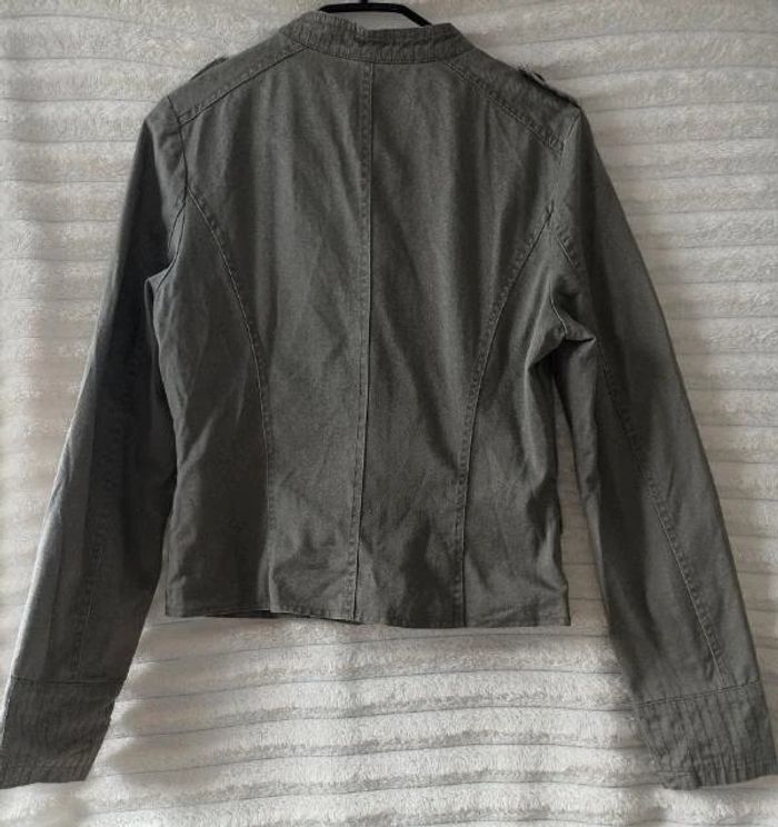 Veste kaki - photo numéro 2