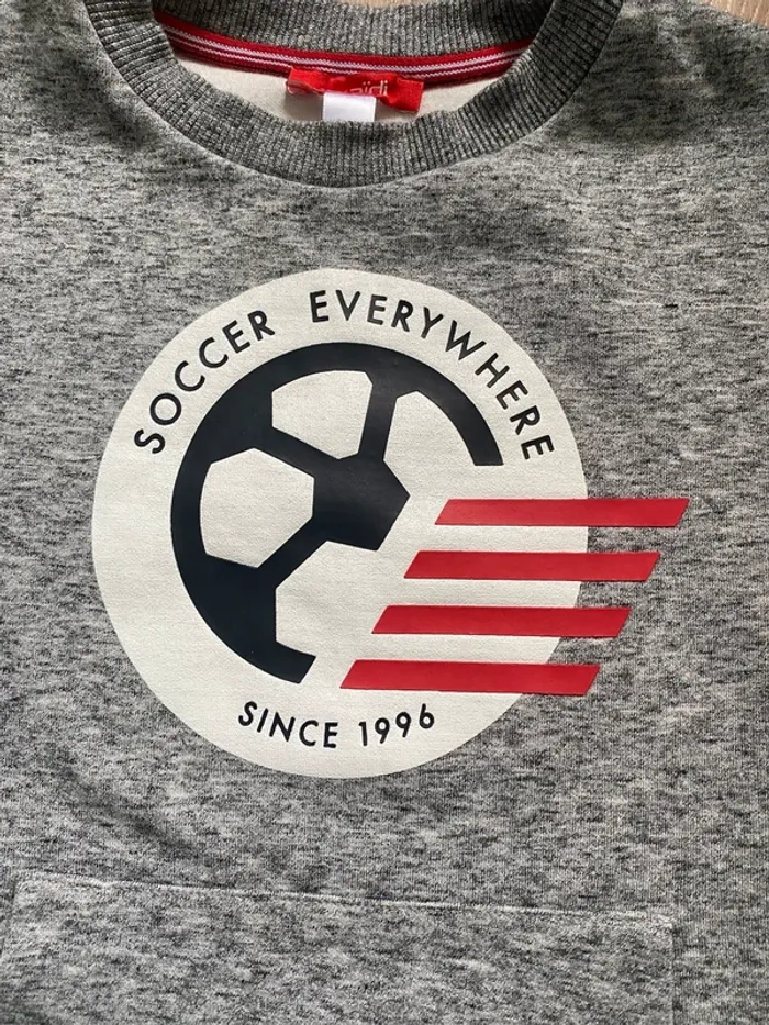 Pull sweat motif football 8 ans - photo numéro 2