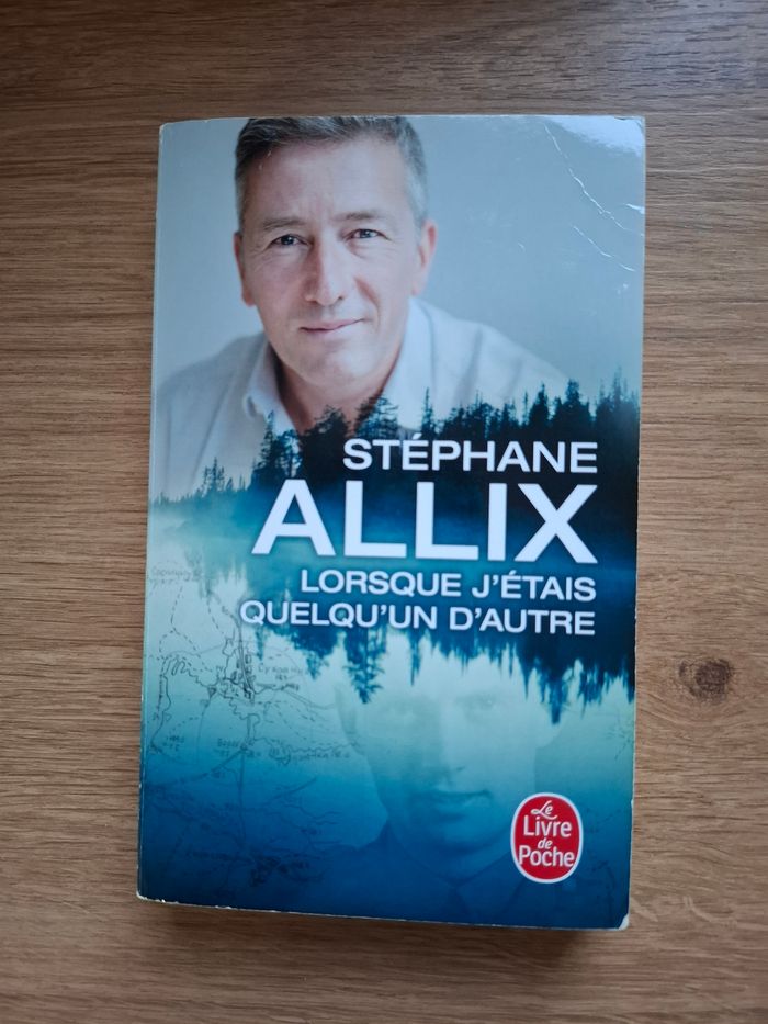 Récit Lorsque j'étais quelqu'un d'autre de Stéphane Allix en très bon état