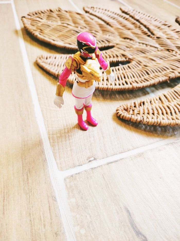 🙅 Power rangers megaforce ultra pink figurine du ranger rose marque bandai