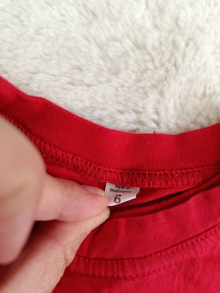 Tee shirt 6 ans - photo numéro 2