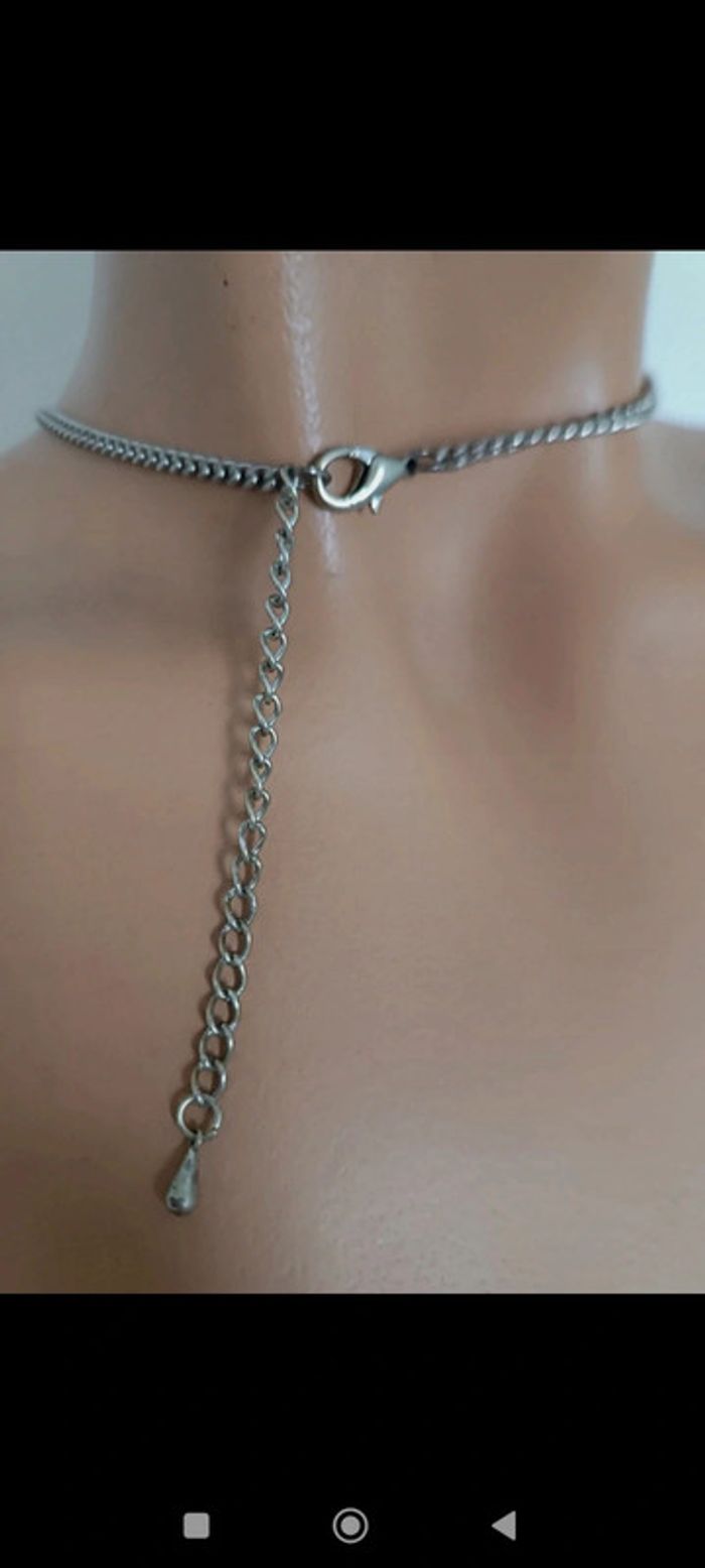 Collier fantaisie à breloques - photo numéro 5