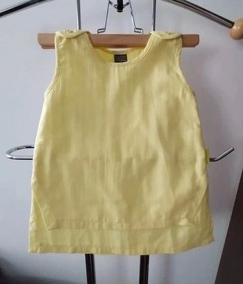 Robe jaune, taille 3 ans, marque Coccodrillo. Très bon état.