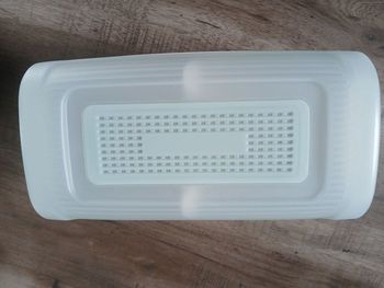 Boîte à pain tupperware 