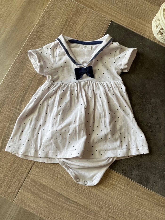 Jolie robe marine