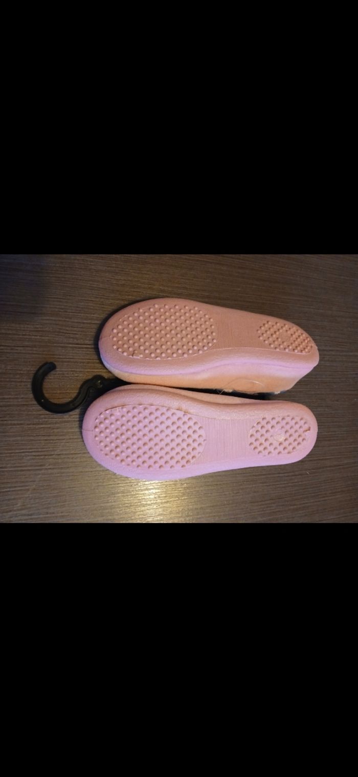 Chaussons fille hello kitty 30 - photo numéro 2