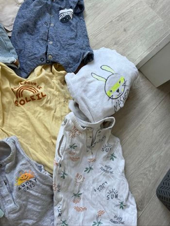 Lot vêtement bébé 6 mois - photo numéro 4