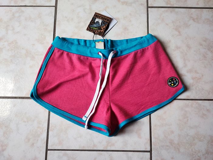 Short rose Maui & Sons
