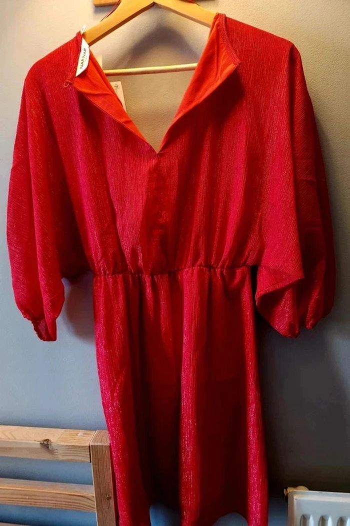 Robe rouge détails dorés Naf Naf - photo numéro 6
